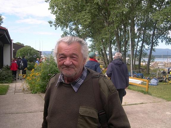 Jeden z posledních snímků dlouholetého předsedy a zakladatele jachtařského klubu na Lipně v Černé v Pošumaví zachytil MUDr. Alexandr Jegorov